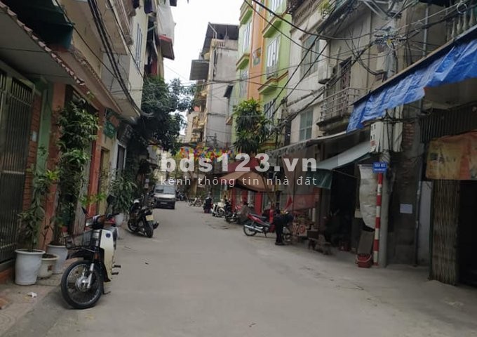 SỐC !!! La Khê 34m2 Giá 2,5 Tỷ 4 tầng ĐẸP ở Ngay