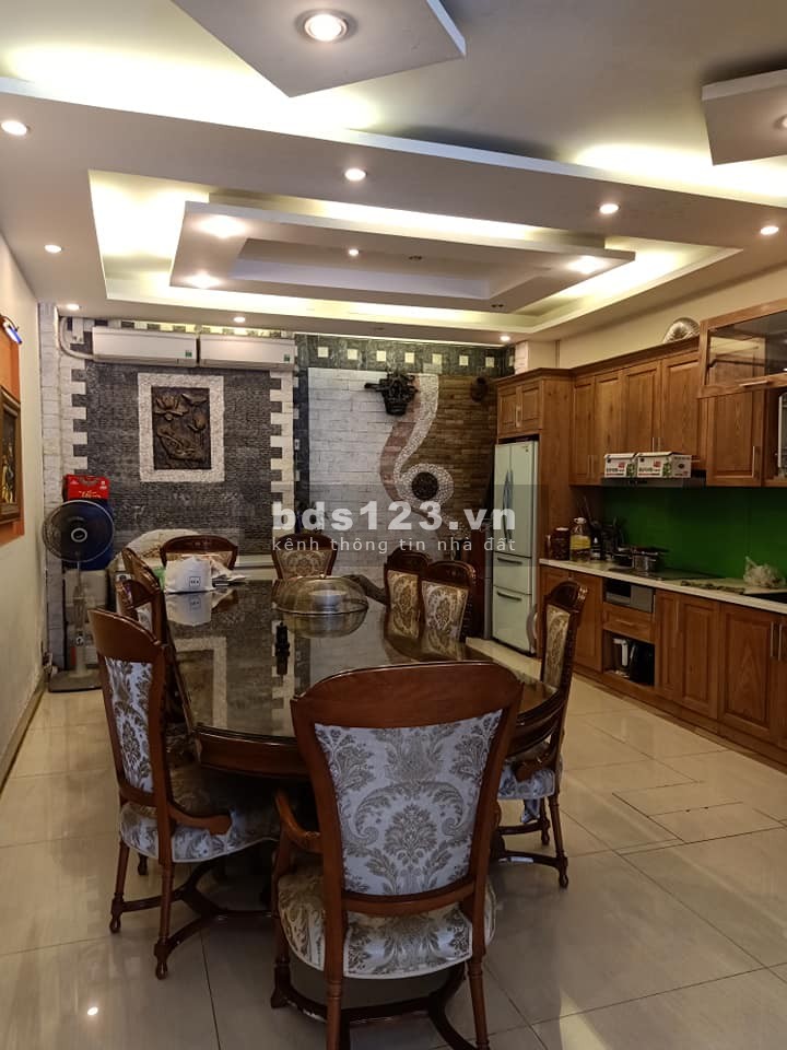 Bán nhà Ái Mộ Long Biên 47m2*5T Mặt tiền 5m Ô tô qua cửa Ngõ thông tứ tung