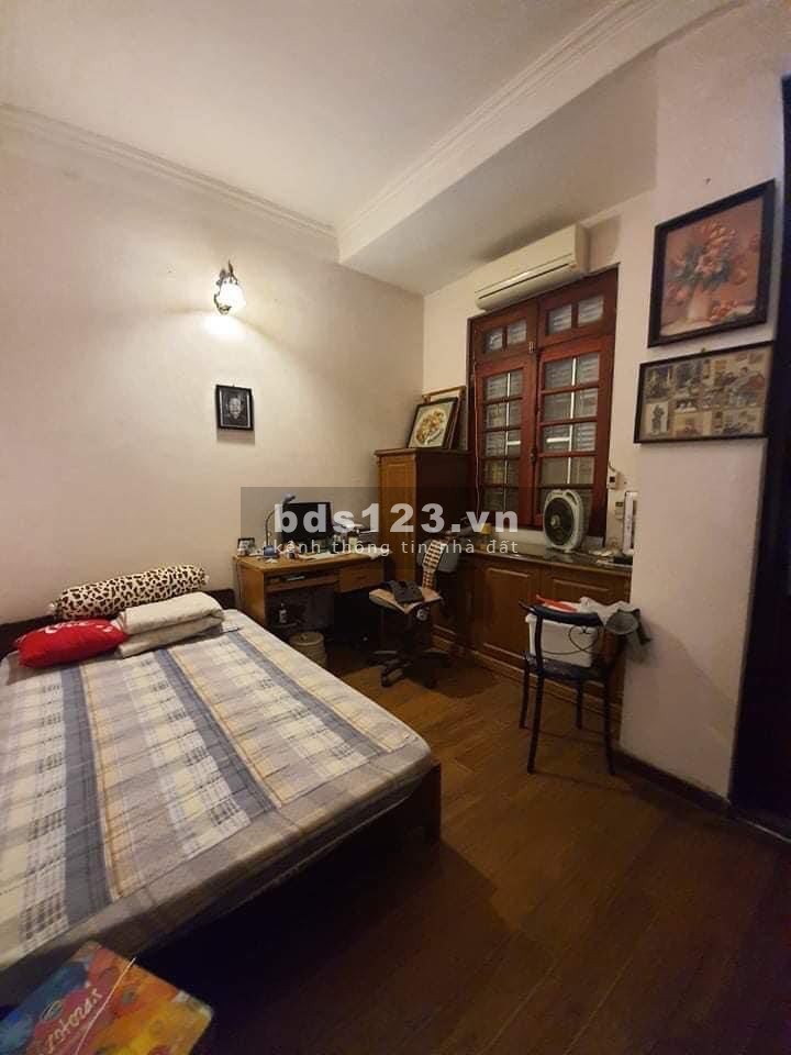 Bán nhà phố Minh Khai, Kinh doanh, 10m Ô Tô dỗ, 43m2 x 4 Tầng x MT 4.5m giá 5.5 tỷ
