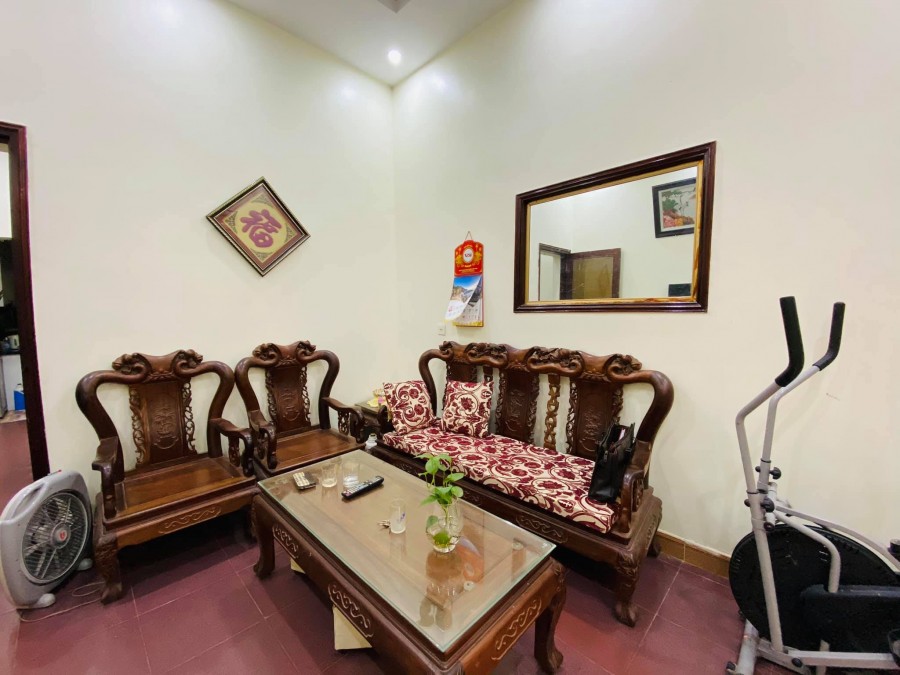 NHÀ ĐẸP CẦU GIẤY – 56M2 CHỈ 4.25 TỶ- Ô TÔ LÙI CỬA