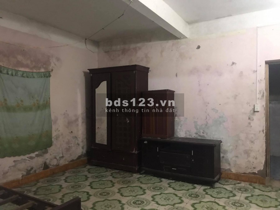 Bán căn nhà cũ, 2 mặt tiền phố Lý Quốc Bảo, TP HD, 59.9m2, mt 5.24m, 2 tầng, giá cực tốt
