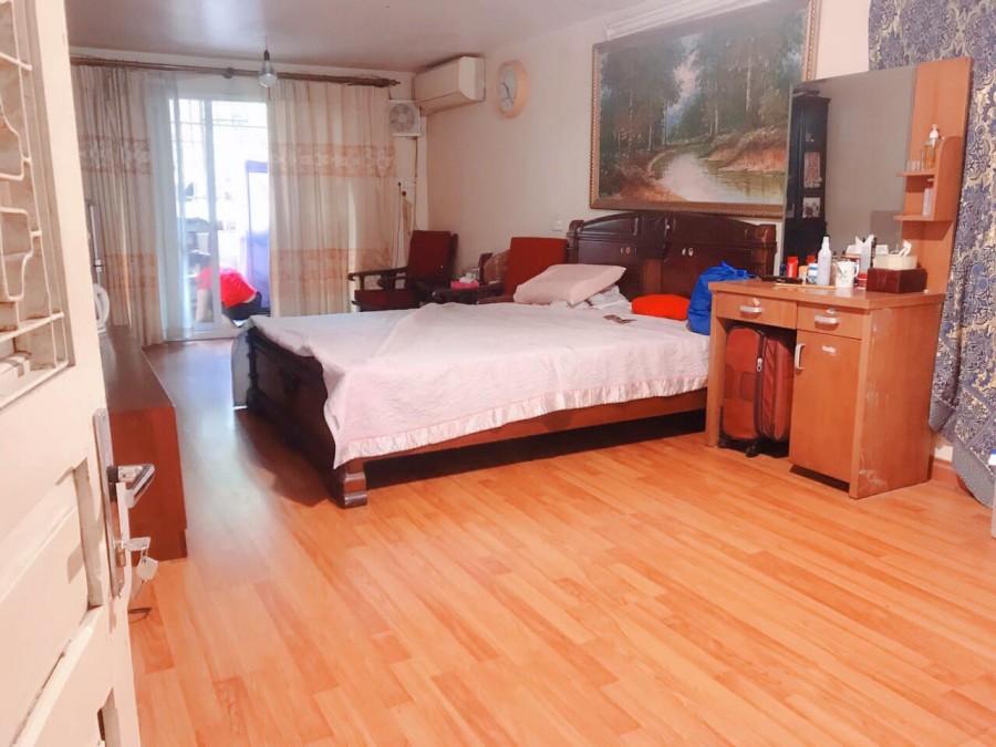 Bán gấp nhà phố cổ Hoàn Kiếm, DT 128m, 3T, MT 4.2m, kd siêu đỉnh, giá 34 tỷ.