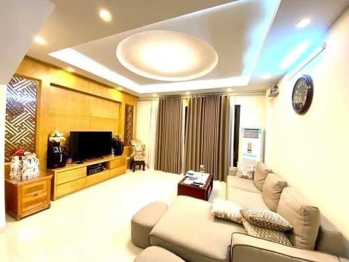 Nhà Bồ Đề 54m x 5t mt6m nhỉnh 5 tỷ, an sinh đỉnh, gần Nguyên Vă Cừ.