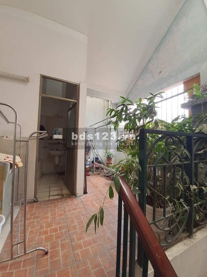 Bán nhà phố Minh Khai, Kinh doanh, 10m Ô Tô dỗ, 43m2 x 4 Tầng x MT 4.5m giá 5.5 tỷ
