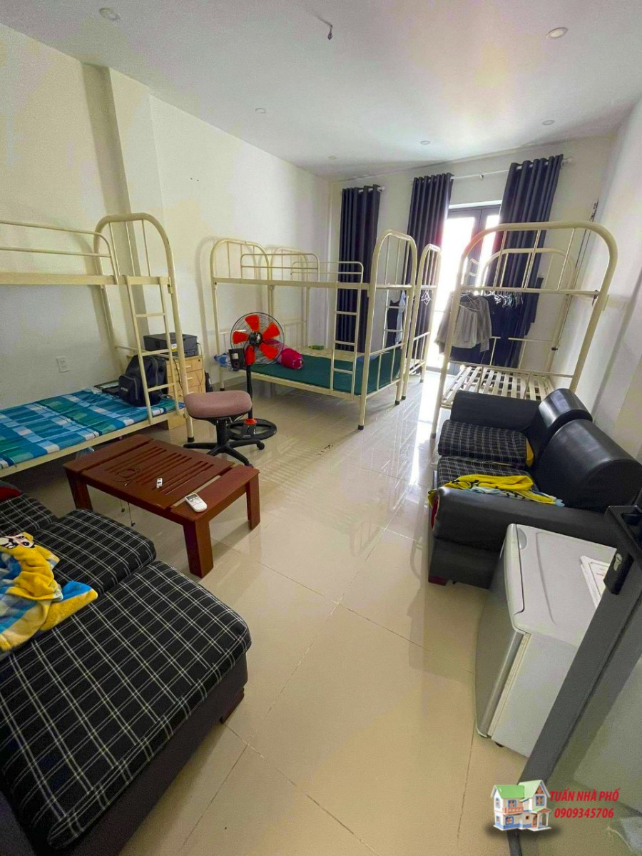 Bán nhà hẻm xe hơi đường Lam Sơn,Tân Bình, giá Rẻ, 43m2, 4 Tầng,4 PN