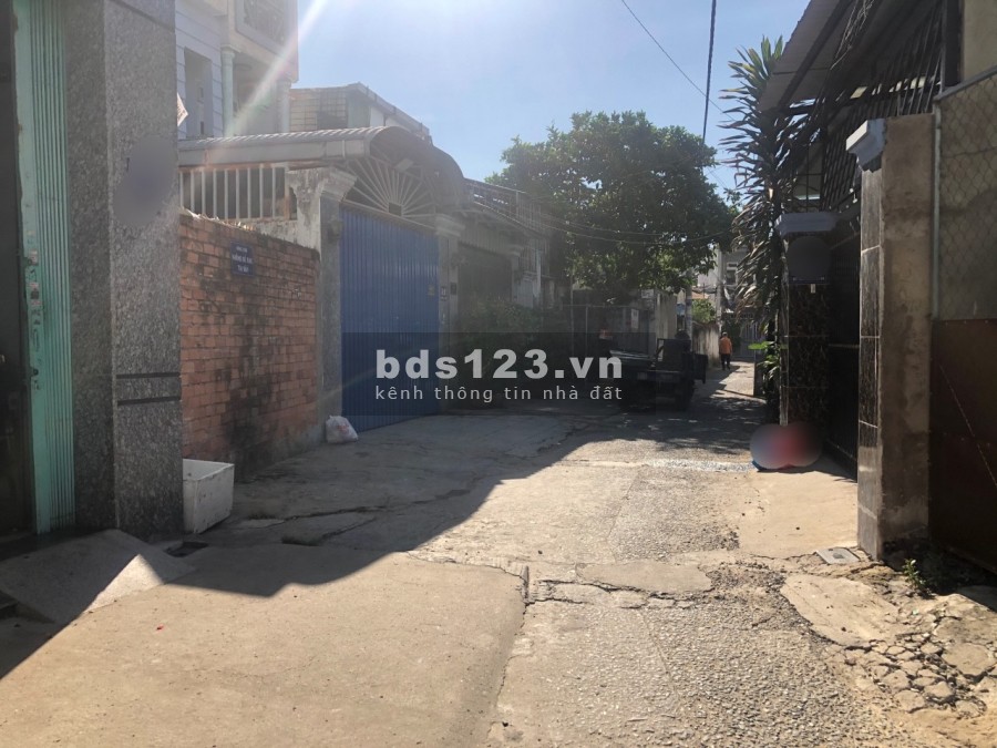 Bán nhà Gò Vấp ngang 4,5m xây dựng chắc chắn, giá rẻ 4,5 tỷ hẻm ô tô vào trước nhà
