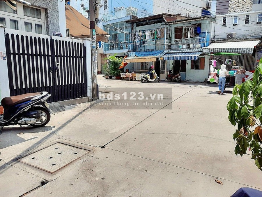 Bán gấp nhà 2 lầu sân thượng hẻm Xe Hơi 6m đường Thái Phiên, P8, Q11, Giá 5,8 tỷ