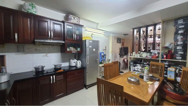 Bán gấp nhà 5 tầng - 46m2 Đồng Đen, Quận Tân Bình, chỉ 8 tỷ 350