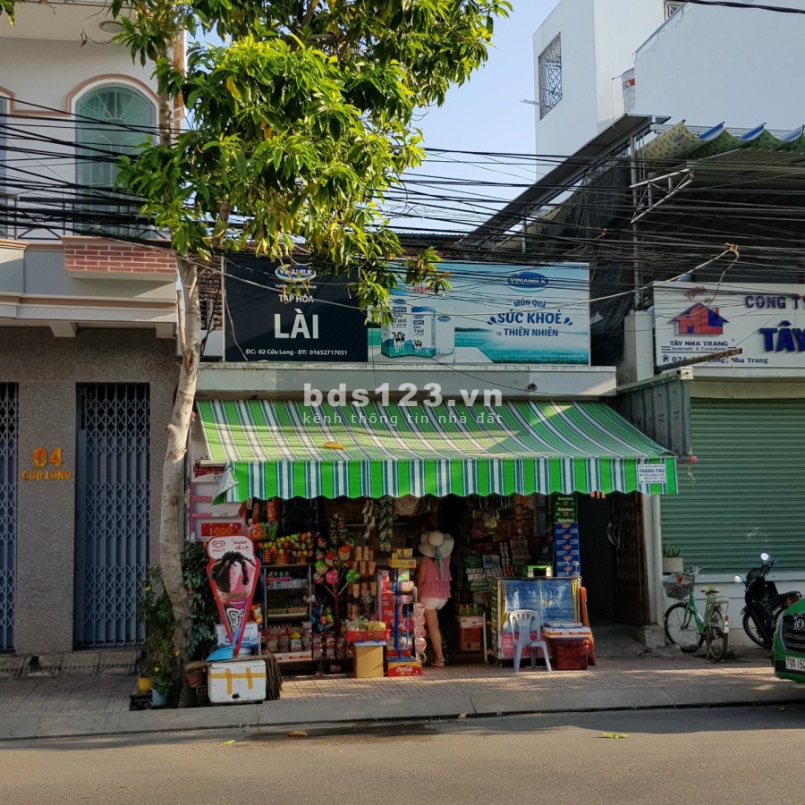 Bán nhà 4 tầng mặt tiền 70 Nguyễn Thị Minh Khai, p. Phước Hòa, tp. Nha Trang.