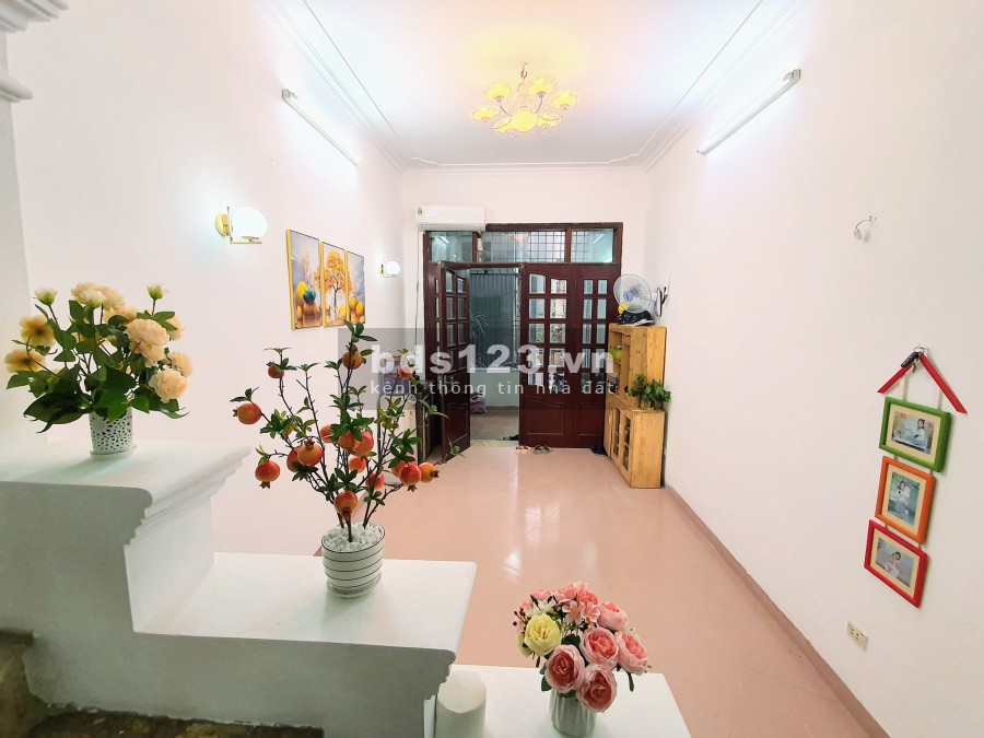 BÁN NHÀ PHÂN LÔ, OTO - PHỐ CHÙA BỘC, QUẬN ĐỐNG ĐA. DT 52M, GIÁ 6.4 TỶ.