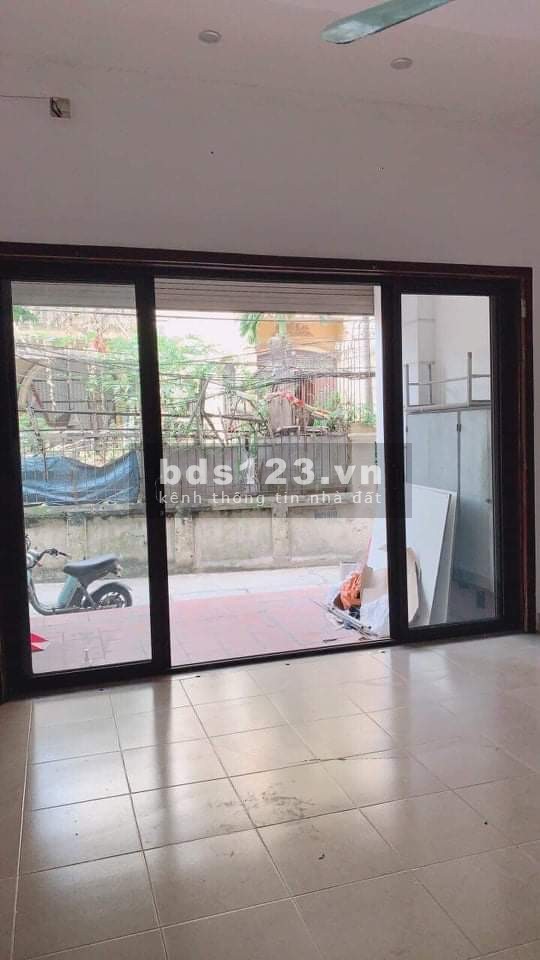 Bán nhà ÂU CƠ_TÂY HỒ gara ô tô, nhà đẹp, kinh doanh