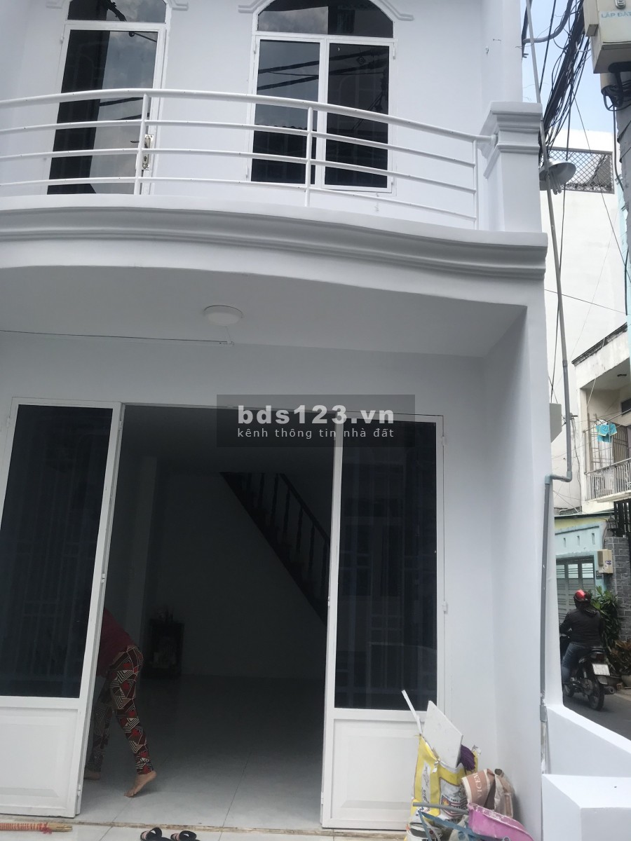 Cho thuê nhà nguyên căn quận Tân Bình hẻm xe hơi gần chợ