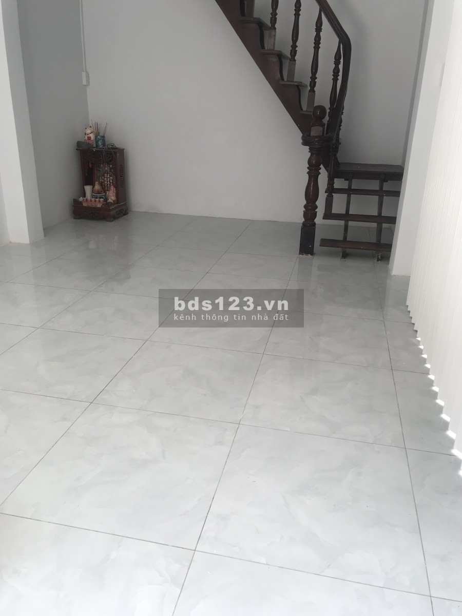 Cho thuê nhà nguyên căn quận Tân Bình hẻm xe hơi gần chợ