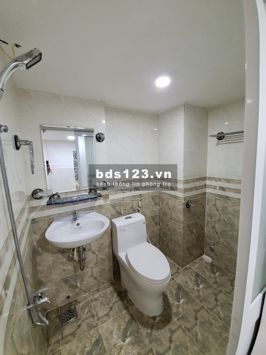 Phòng trọ rộng 35m2 có gác có sẵn nội thất giá rẻ quận 7 chỉ 3tr5 - 4tr/th