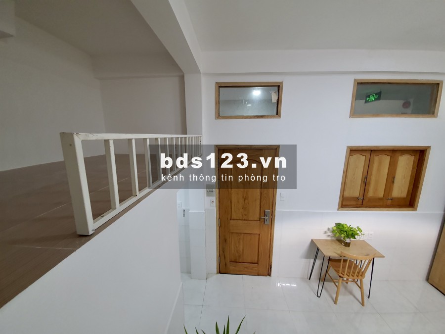 Phòng trọ rộng 35m2 có gác có sẵn nội thất giá rẻ quận 7 chỉ 3tr5 - 4tr/th