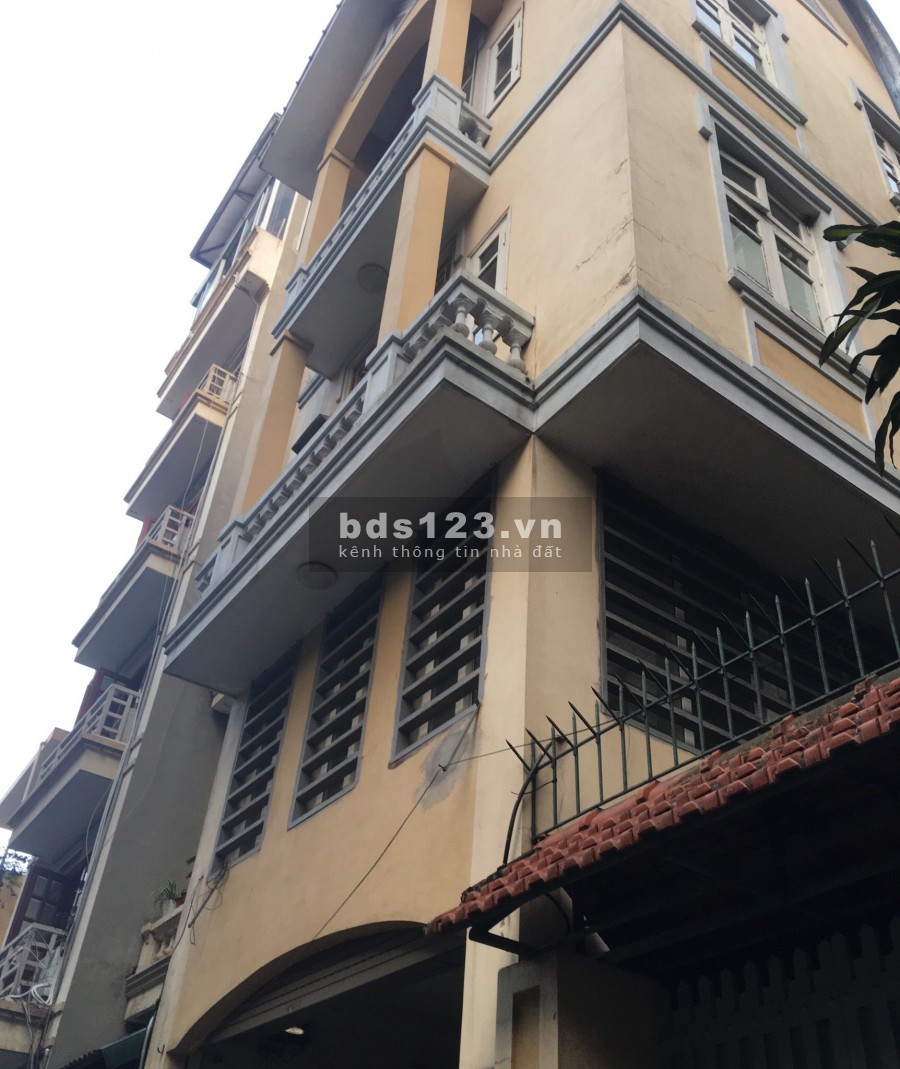 Bán nhà ĐẠI GiA tại Nguyễn Văn Cừ, Long Biên, HN 76m2 mt 7m giá sock 5,5 tỷ có gara oto