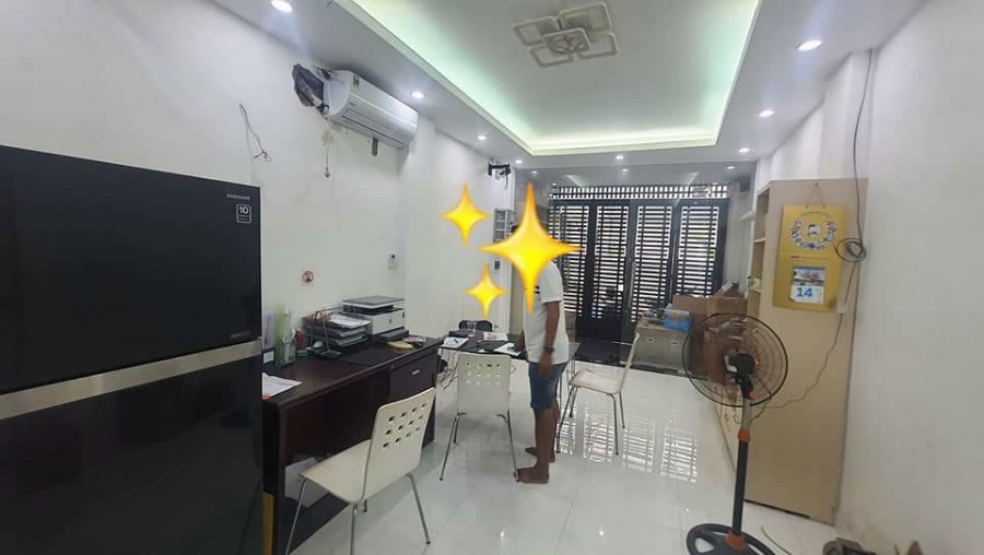 HẺM 4M - NHÀ MỚI Ở NGAY - TRUNG TÂM QUẬN 10.