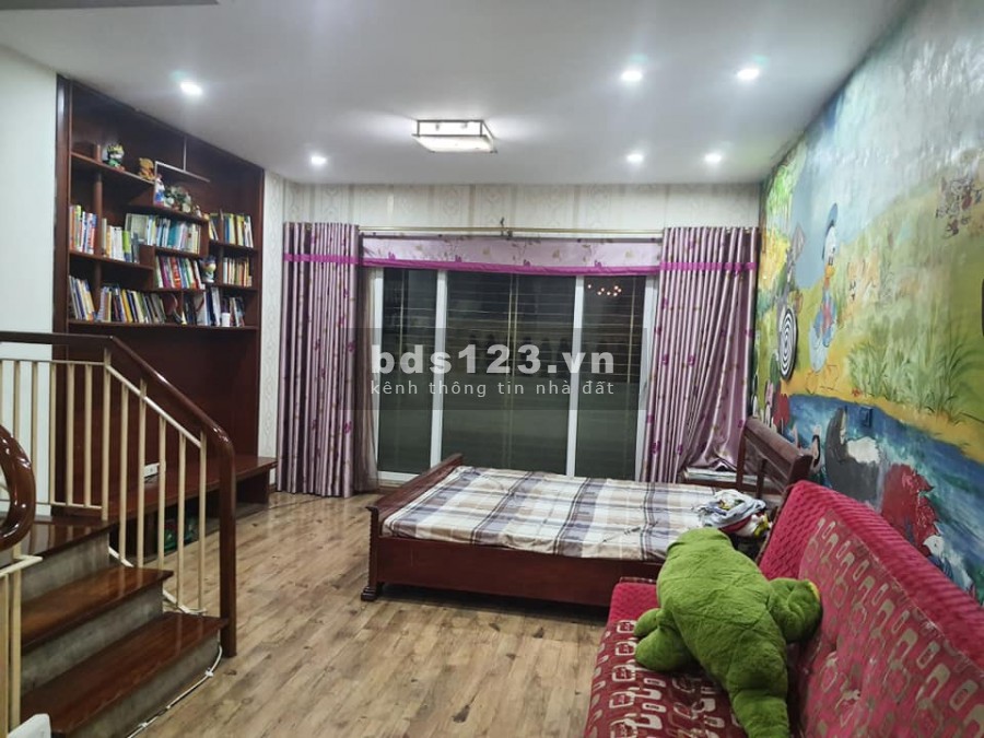 Bán nhà đẹp ngõ Lương Sử C, Quốc Tử Giám 45m2 x 6 tầng giá 5,5 tỷ. LH 0912442669