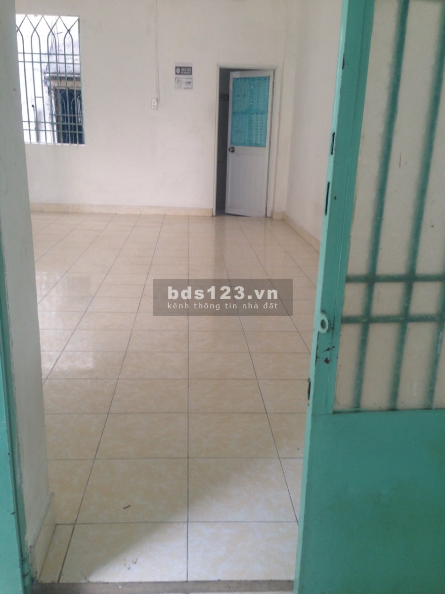 Bán nhà đường Đồng Xoài gần chợ Hoàng Hoa Thám quận Tân Bình