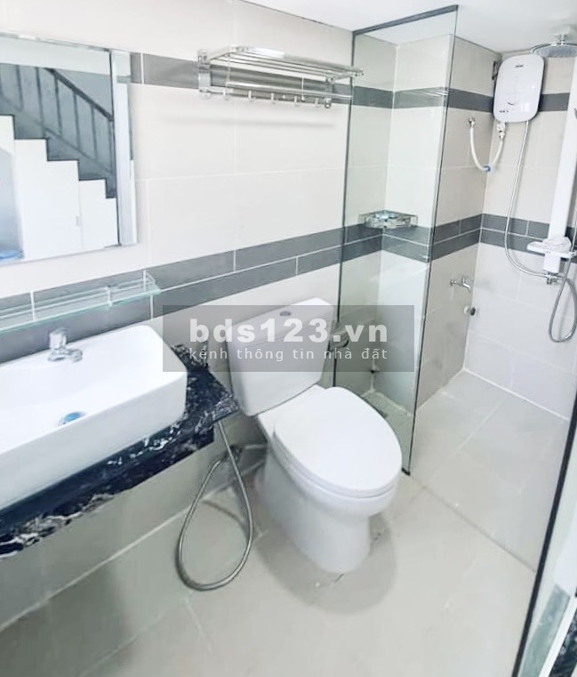 Cho thuê căn hộ đầy đủ tiện nghi Quận 7 Lâm Văn Bền tiện nghi mới xây 100% gác đứng thẳng người cửa sổ thoáng mát
