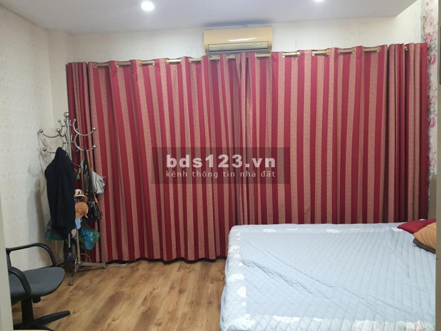 Bán nhà đẹp ngõ Lương Sử C, Quốc Tử Giám 45m2 x 6 tầng giá 5,5 tỷ. LH 0912442669