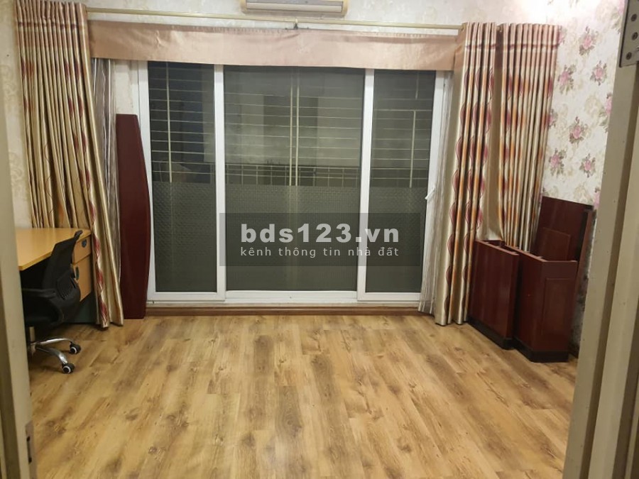 Bán nhà đẹp ngõ Lương Sử C, Quốc Tử Giám 45m2 x 6 tầng giá 5,5 tỷ. LH 0912442669