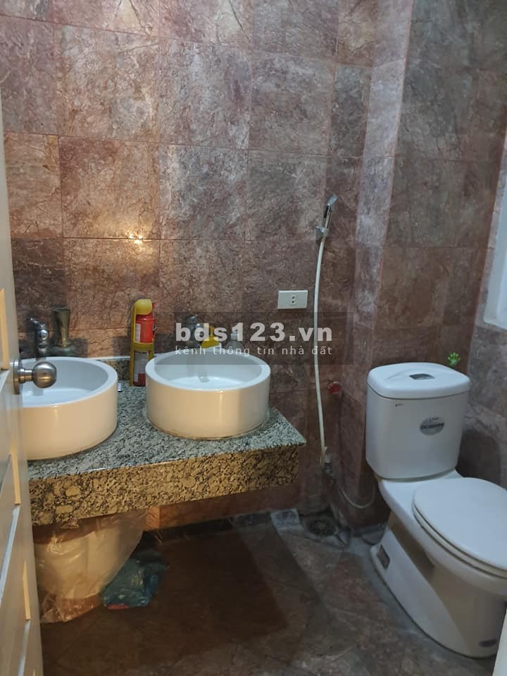 Bán nhà đẹp ngõ Lương Sử C, Quốc Tử Giám 45m2 x 6 tầng giá 5,5 tỷ. LH 0912442669