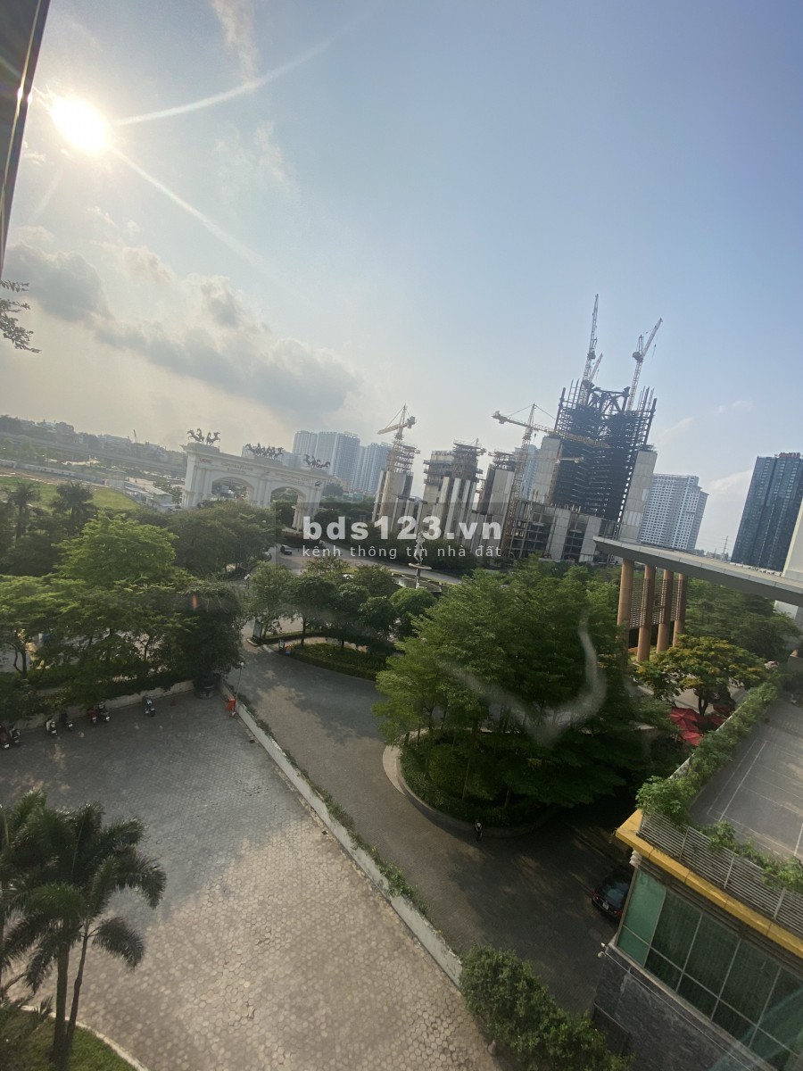 Bán căn hộ 114m2, 3 ngủ tòa L2 Ciputra tầng thấp, full nội thất cao cấp