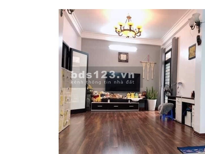 Nhà vừa hoàn thiện Quận Cầu Giấy, thiết kế hiện đại, DTSD 170m2 nhỉnh 5 tỷ.