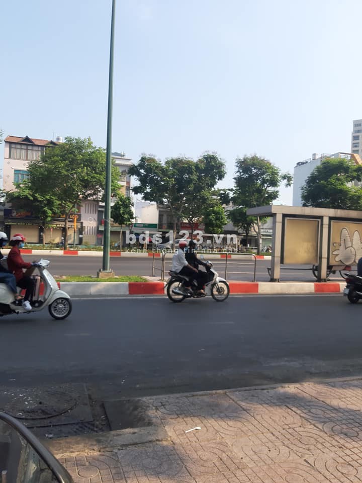(Gò Vấp)Nhà 2 mặt hẻm bán gấp,hxh,Phạm Văn Đồng,80m2,8tỷ.