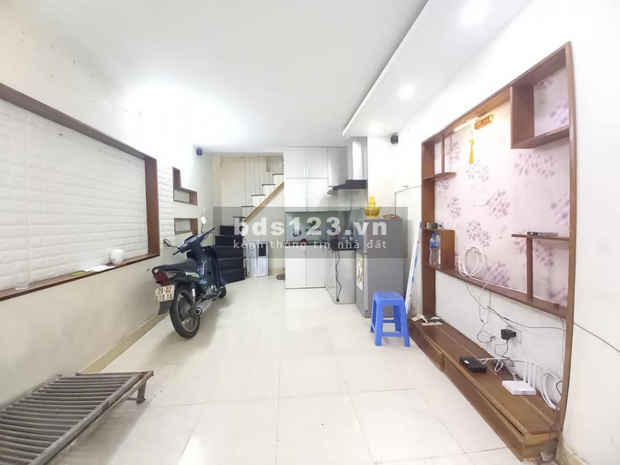 Đội Cấn 35m2x5 tầng, ô tô gần nhà,dân trí cao, 3.8 tỷ