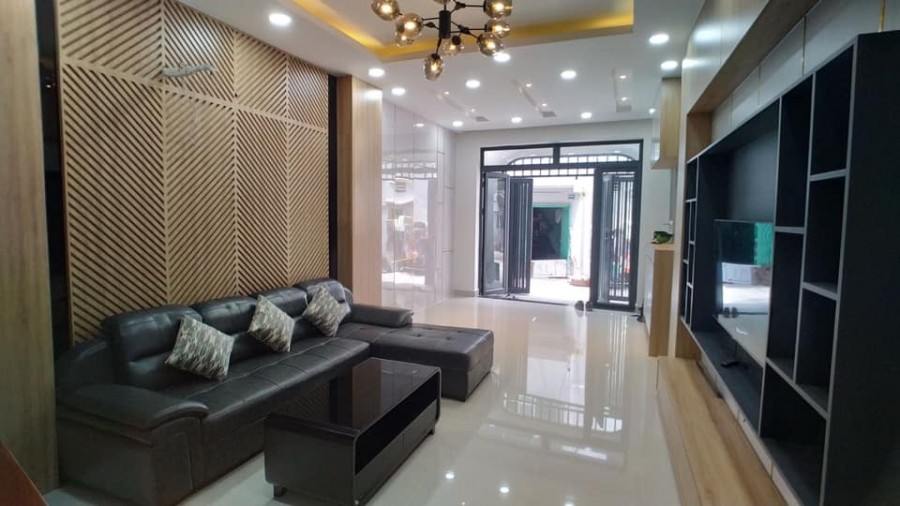 BÁN GẤP Nhà Đẹp Gía Rẻ Nở Hậu 3 Tầng, 62 m2, 9.7 Tỷ.