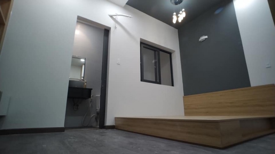 BÁN GẤP Nhà Đẹp Gía Rẻ Nở Hậu 3 Tầng, 62 m2, 9.7 Tỷ.