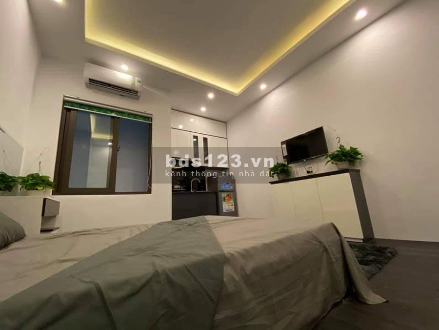 Dòng tiền 50tr 1 tháng, nhà ngay đường láng, 60m, 5 tầng, ô tô vào nhà, giá nhỉnh 8 tỷ.