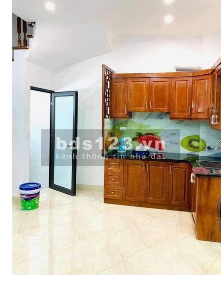 Nhà vừa hoàn thiện Quận Cầu Giấy, thiết kế hiện đại, DTSD 170m2 nhỉnh 5 tỷ.