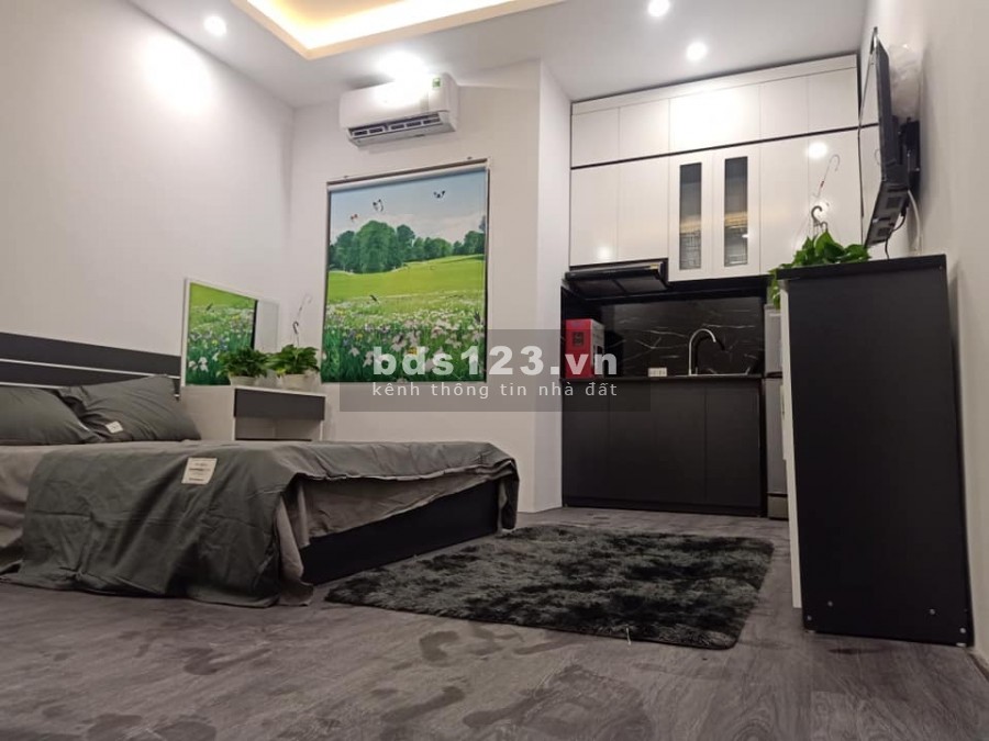Dòng tiền 50tr 1 tháng, nhà ngay đường láng, 60m, 5 tầng, ô tô vào nhà, giá nhỉnh 8 tỷ.