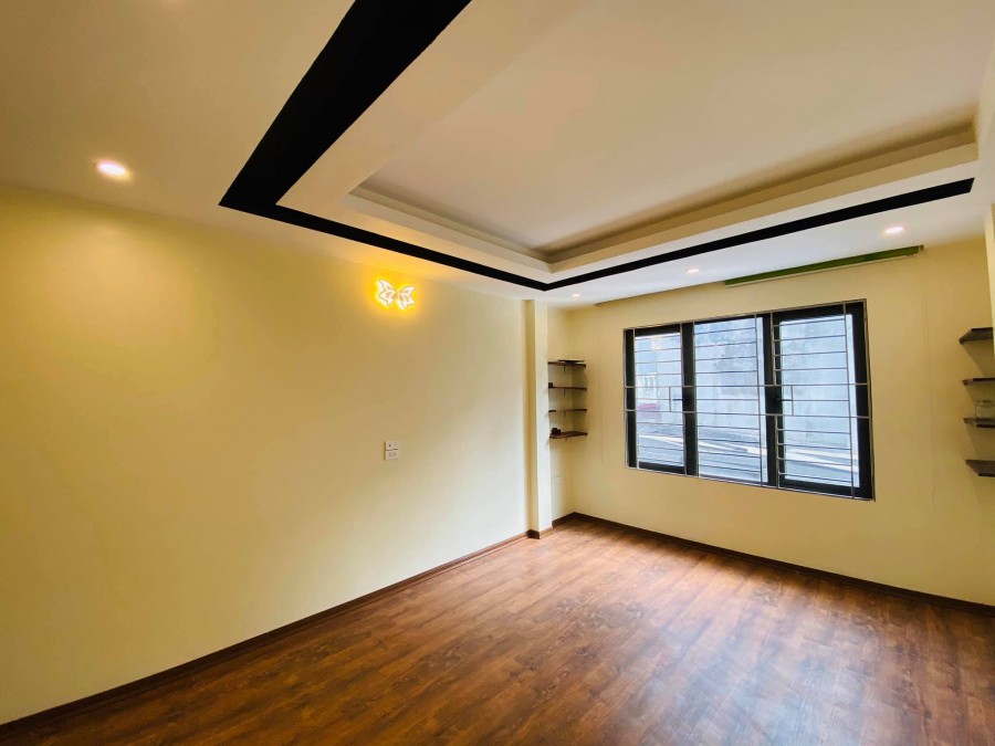 Cực Hiếm Lê Trọng Tấn ( Thanh Xuân) 32M2, 5 tầng, Ô tô tránh, Dừng Đỗ, Kinh Doanh Đỉnh. LH: 0964657169.