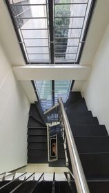 BÁN NHÀ GẤP MỄ TRÌ HẠ 33M2 MT 5m TIỆN ÍCH VÔ VÀN NGÕ Ô TÔ