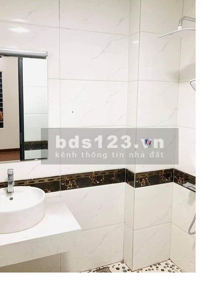 Nhà vừa hoàn thiện Quận Cầu Giấy, thiết kế hiện đại, DTSD 170m2 nhỉnh 5 tỷ.