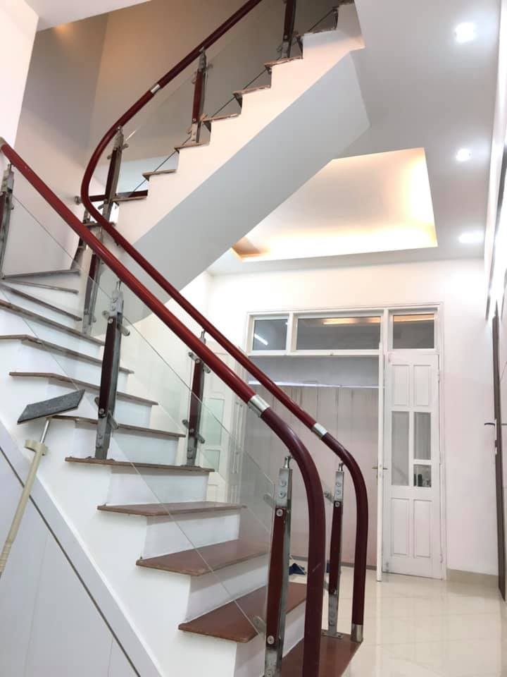 MS240 Cần Bán Nhà đường Láng 5Tầng xây mới cực đẹp Diện Tích 38m2 chỉ 3,75 tỷ