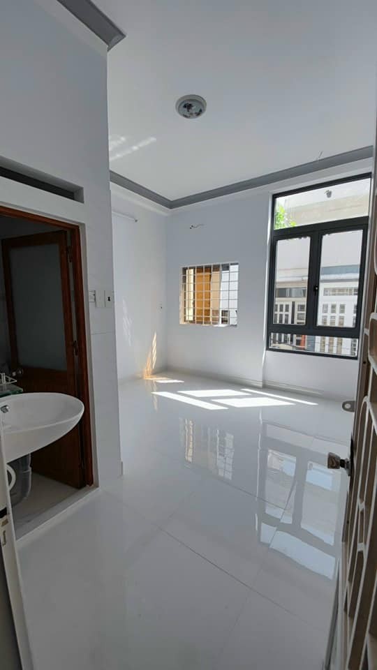 CẦN bán nhà trung tâm q11 Đầm Sen 4 tầng giá 4.88 tỷ