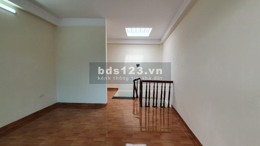 CHUỖI LIỀN KỀ SANG TRỌNG TẠI ĐỊNH CÔNG THƯỢNG - XE BA GÁC CHẠY, NGÕ THÔNG, KINH DOANH TỐT, SẦM UẤT