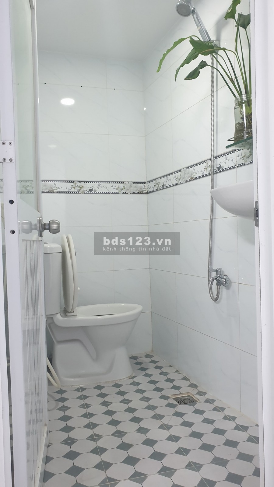 TÂN BÌNH NHÀ MỚI VÀO Ở NGAY 3 TẦNG BTCT CÔNG NĂNG ĐỦ NHỈNH 2 TỶ