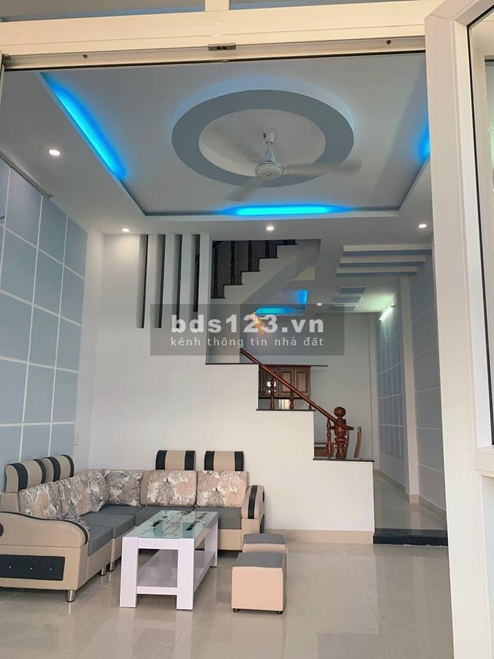 Nhà Thạnh Xuân 33, đường hẻm thông các nơi muốn BÁN GẤP