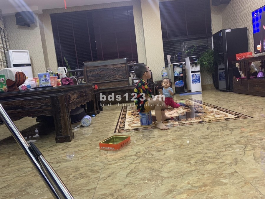Bán căn biệt thự khép kín 200m2 đường Đàm Quang Trung