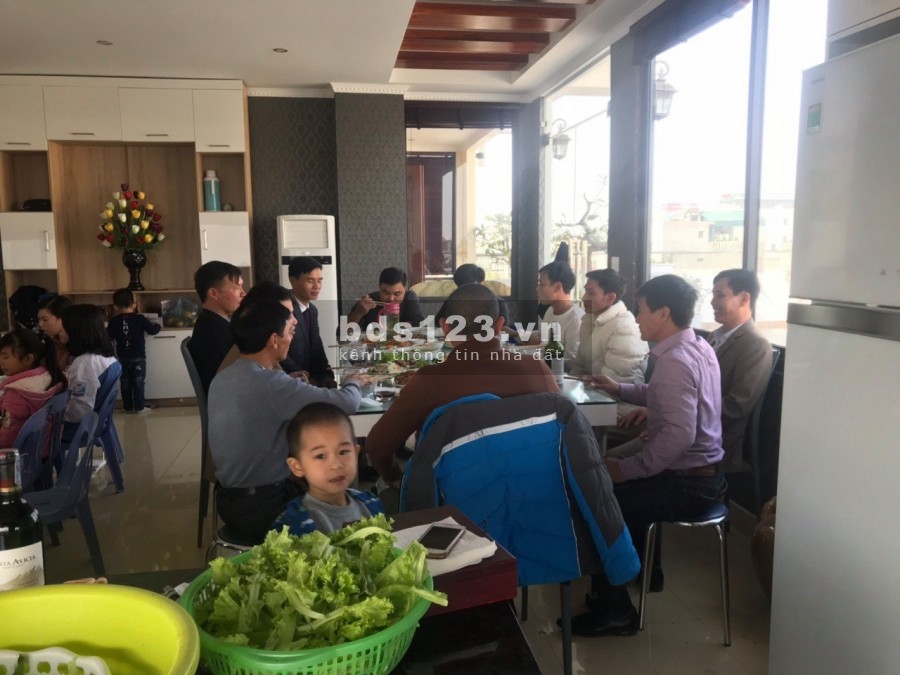 Bán căn biệt thự khép kín 200m2 đường Đàm Quang Trung