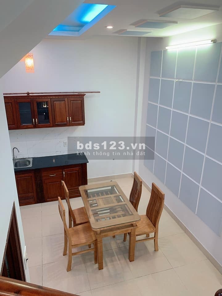 Nhà Thạnh Xuân 33, đường hẻm thông các nơi muốn BÁN GẤP