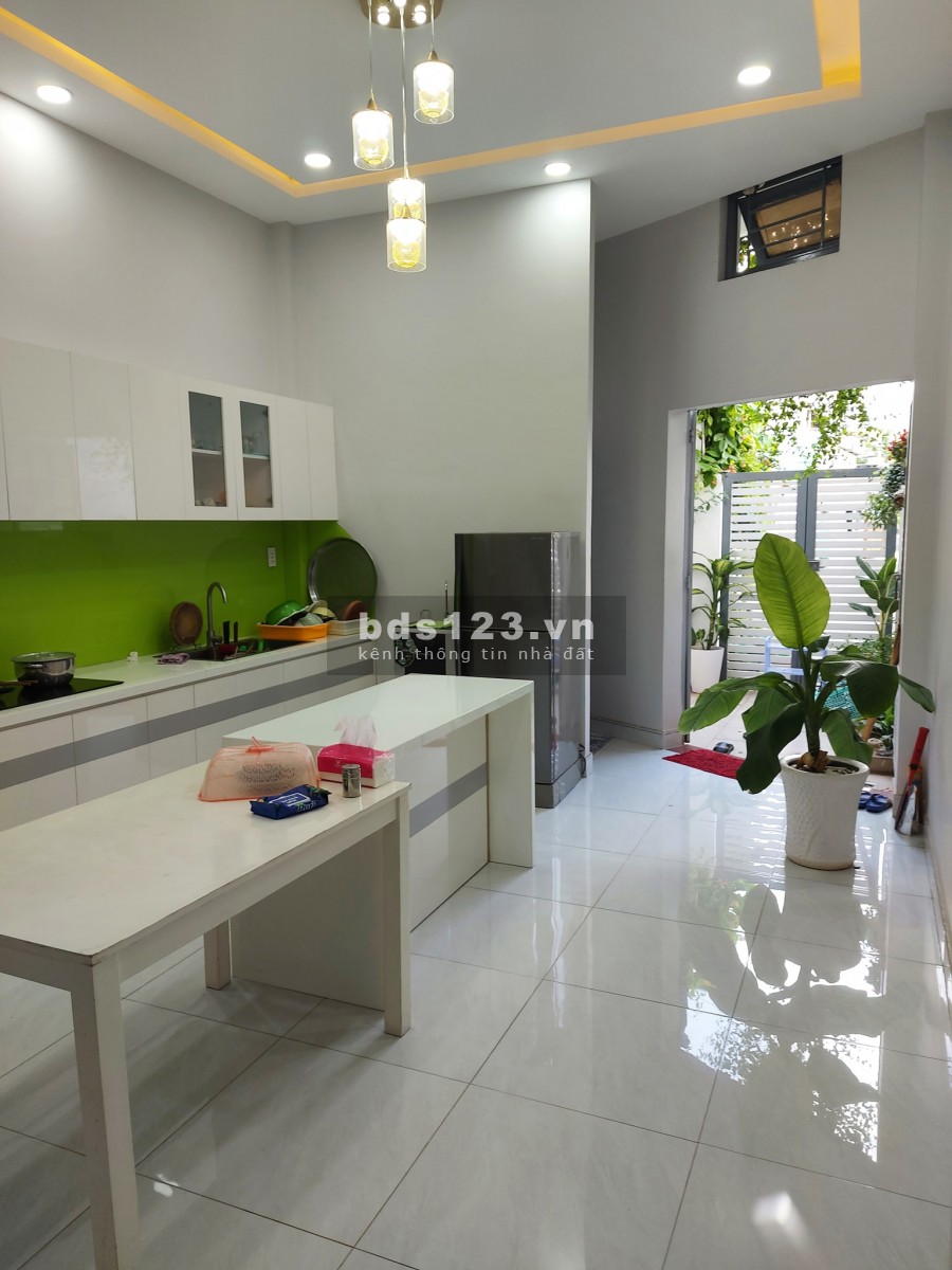 Nhà 2 mặt tiền, hẻm xe hơi tránh, nhà mới Q12 chỉ nhỉnh 5 tỷ