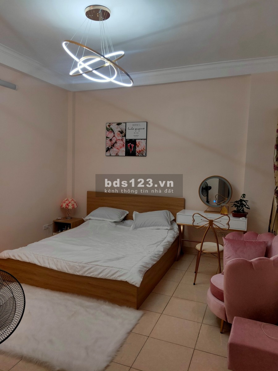 Tìm Gấp Chủ Mới Cho Siêu Phẩm Hoang Mai, giáp phố, 35m2,4T, Giá 3,05 tỷ.