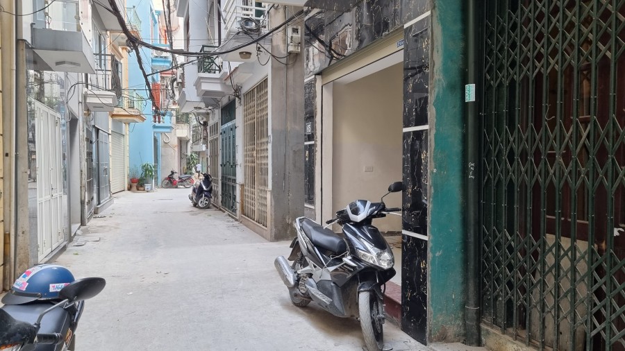 Bán Nhà Bùi Xương Trạch 35m2x5T, Ô Tô Đỗ Cửa, Lô Góc, Khu Dân Chí Cao, Nhà Đẹp Ở Luôn